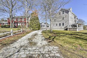Multi-level Marion House: Loft, Deck + Ocean Views