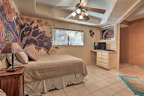 Exotic Home w/ Patio & Grill: Walk to Canyon Lake!