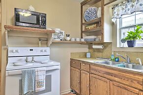 Fire Pit & Grill: Fishing Cottage in Aransas Pass!