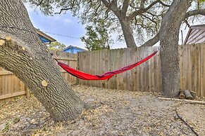 Fire Pit & Grill: Fishing Cottage in Aransas Pass!