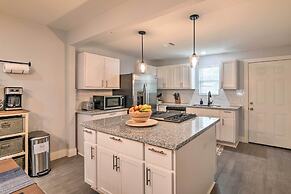 ~ 2 Mi to Pleasure Pier: Home in Galveston!