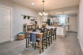 ~ 2 Mi to Pleasure Pier: Home in Galveston!