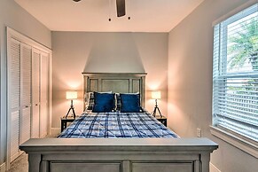 ~ 2 Mi to Pleasure Pier: Home in Galveston!