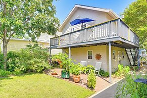 Private Beach Pass: Cozy Galveston Apartment!