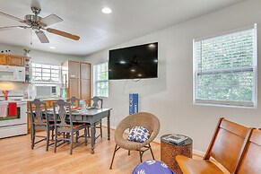 Private Beach Pass: Cozy Galveston Apartment!