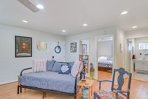 Private Beach Pass: Cozy Galveston Apartment!