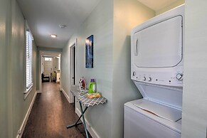 Home w/ Patio & Grill: 2 Mi to Galveston Seawall!