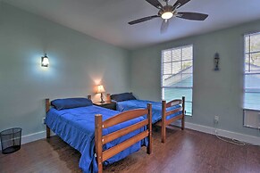 Home w/ Patio & Grill: 2 Mi to Galveston Seawall!