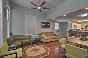 Home w/ Patio & Grill: 2 Mi to Galveston Seawall!