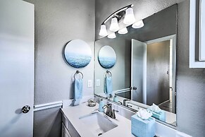 Ocean-view 'kahala Beach Bliss' Home in Galveston!