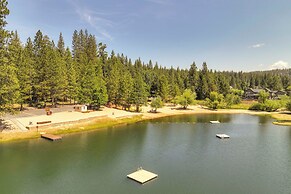 Deck & Views: Pet-friendly Starry Pines Cabin