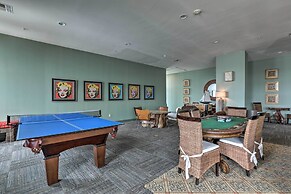 Beachfront Condo w/ Pool in Galveston!