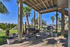 Bayfront Fishing Pier: Galveston Island Home!