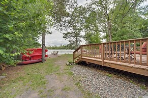 Solon Springs Getaway w/ Dock & Kayaks!