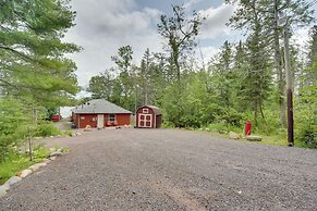 Solon Springs Getaway w/ Dock & Kayaks!