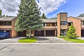Park City Condo w/ Pool Access - Near Ski Slopes!