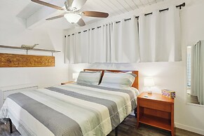 Airy Kailua-kona Condo < 1 Mi to Beach + Town