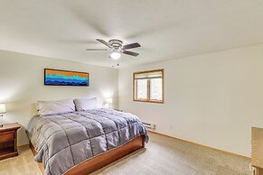 Scenic Forest Lodge Outside Glacier National Park!