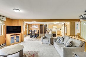 Scenic Forest Lodge Outside Glacier National Park!