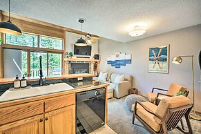 Ski-in/ski-out Lutsen Retreat w/ Pool Access!