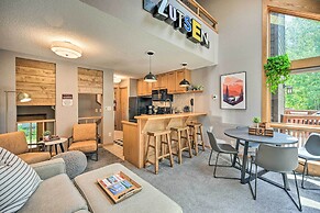 Ski-in/ski-out Lutsen Retreat w/ Pool Access!