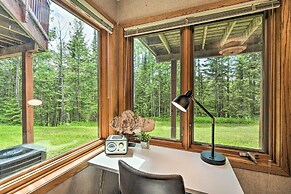 Ski-in/ski-out Lutsen Retreat w/ Pool Access!