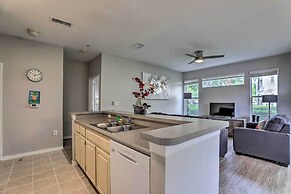 Lake-view Condo w/ Pool Access: 6 Mi to Disney!