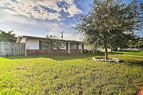 Snowbird Sanctuary w/ Covered Patio in Bradenton