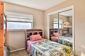 Snowbird Sanctuary w/ Covered Patio in Bradenton