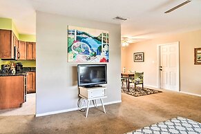 Snowbird Sanctuary w/ Covered Patio in Bradenton