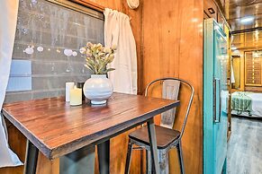 Charming Tiny Home w/ Private Hot Tub!