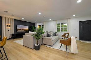 All-encompassing Retreat w/ Pool & Game Room!