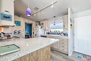 Homosassa River Home w/ Private Boat Ramp & Kayaks