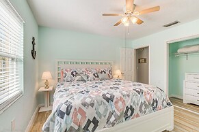 Riverfront Home With Private Dock, Fire Pit!