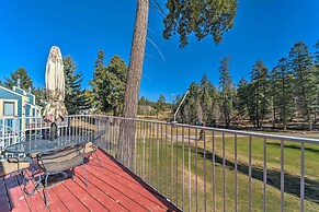 Cloudcroft Townhome w/ Deck - 1 Mi to Burro Ave!