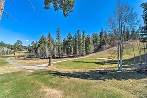 Cloudcroft Townhome w/ Deck - 1 Mi to Burro Ave!