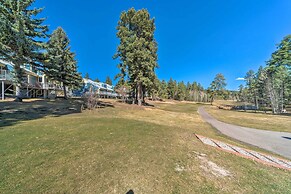 Cloudcroft Townhome w/ Deck - 1 Mi to Burro Ave!