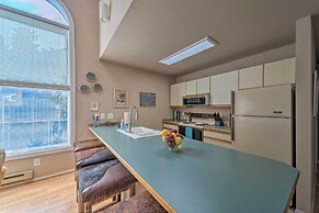 Cloudcroft Townhome w/ Deck - 1 Mi to Burro Ave!