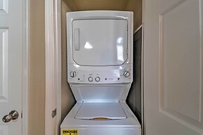 Cloudcroft Townhome w/ Deck - 1 Mi to Burro Ave!