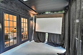 Stunning Thonotosassa Home ~ 7 Mi to Ocean!