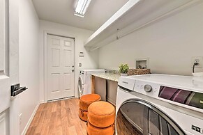 Stunning Thonotosassa Home ~ 7 Mi to Ocean!