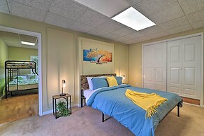 Grand Valrico Home w/ Deck, Fire Pit & Yard!