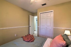 Grand Valrico Home w/ Deck, Fire Pit & Yard!