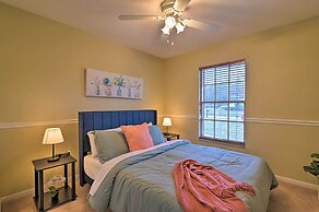 Grand Valrico Home w/ Deck, Fire Pit & Yard!