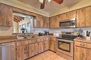 Grand Valrico Home w/ Deck, Fire Pit & Yard!