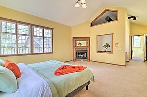 Grand Valrico Home w/ Deck, Fire Pit & Yard!