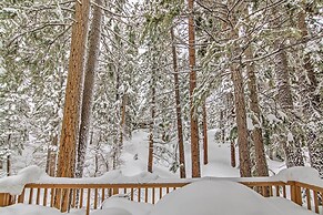 Cozy Incline Village Townhome w/ Private Deck