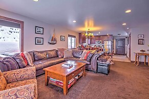 Cozy Incline Village Townhome w/ Private Deck