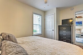 Fort Walton Beach Condo: Walk to Local Beach!