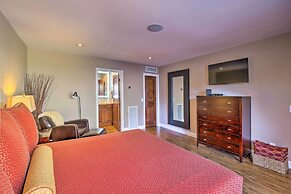 Dtwn Palm Springs Condo: Bbq, Pool, Fire Pit, Etc!